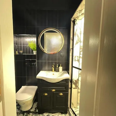 Apartment Chic To The Sea Garden Varna
